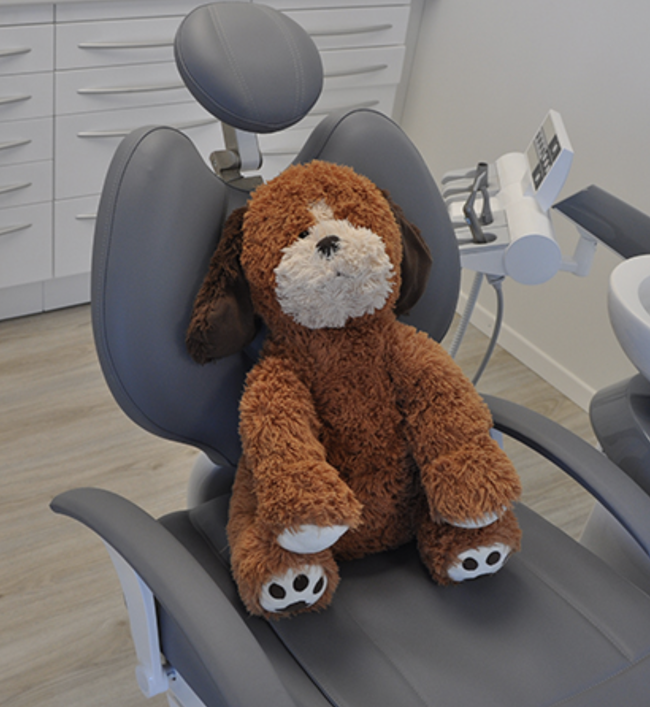 Soins dentaires pour enfants à Echallens : prévention des caries, scellement des sillons et orthodontie précoce